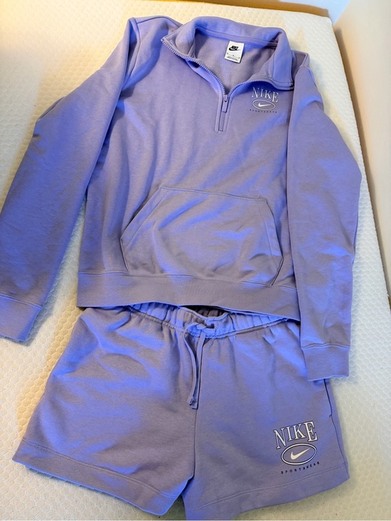 Nike Other - Nike Sportswear Club SET
